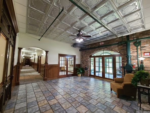 700 E Granite St, Siloam Springs, AR 72761